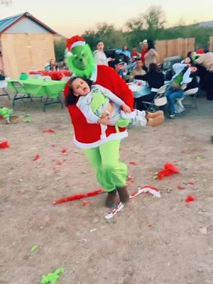 I felt so bad 😂 #grinch#mean#prank#scared#run#daughter#christmas#creatorsearchinsights#funny#kidsoftiktok#toddlersoftiktok#dadsoftiktok#holiday#AZ#piñata#parents 