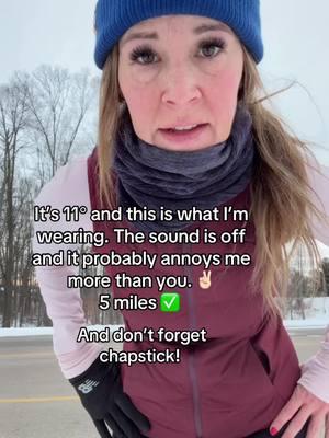 Happy Christmas eve eve eve! #runner #Running #winterrunning #whatiwore #OOTD #runfit #winterrunninggear #runnergirl #michigan #lfg 