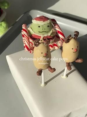 jellycat cake pops for christmas 🎅🏼 @Jellycat #ad #baking #jellycat #matcha #christmas #jellycatchristmas #pinterestaesthetic #cakepops #homecafe #cute 