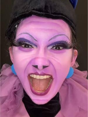 Yzma 🧪🦙😈 #yzma #foryou #makeup #foryoupage #yzmamakeup #makeupartist #theemperorsnewgroove #movie #funny 