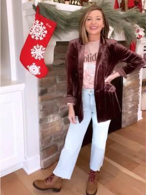 @mycasualmom is showing up all merry & bright! #discovermaurices #holidaystyle #festivefashion #winterfashion #casualoutfits #tryon #tryonhaul 