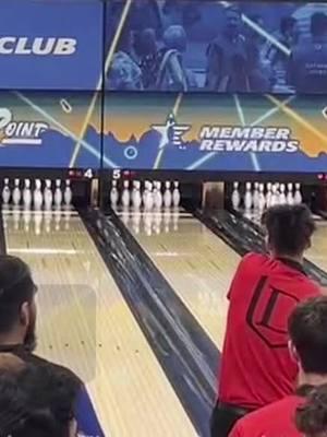 #fyp #explorepage #twohandedbowling #LikeAndShare #CollegiateBowling #lasvegas #viral #trending #strike #davenportbowling #southpoint 