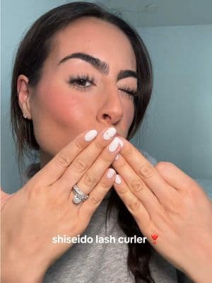 no need for mascara 😌👏🏻 #longlashes #lashcurler #lashes #youneedthis #shiseido #lashbusiness #lashtutorial #lashtok #natural @SHISEIDO 