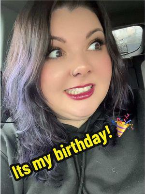 Its my birthday! #birthdayqueen #birthdaygirl #todaysmybirthday #33 