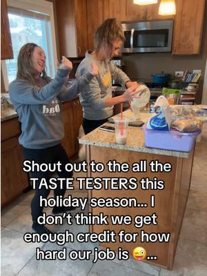 FR though, shout out to all the moms out there rockin ALL the things! #baking #christmastime #momlife #parenting #wifehumor #momdad #couplescomedy #marriedhumor #tastetest #holidays #smile #laugh #dancetrend #laughterisgoodforthesoul #merrychristmas 