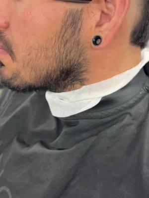 #trimmer #elpasotx #freddiifreddyy #foryoupage #haircut #foryoupage #fyp #goatee @Supreme Trimmer 