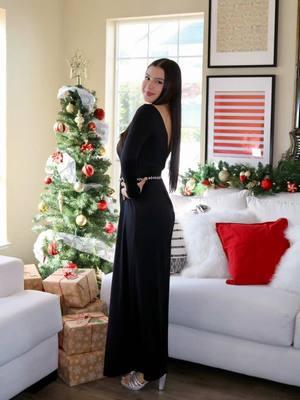 Effortless and elegant ✨ This black one-piece jumpsuit with long sleeves is as comfortable as it is stylish! Pair it with our silver heels and jewelry for a party-ready outfit, or dress it down for a casual night out. A versatile piece that fits every occasion—stop by Bety’s Boutique in Salinas to make it yours! 🖤 #ChicAndComfortable #PartyReady #BetyBoutique #WardrobeEssential #Christmas, #merrychristmas, #Xmas, #ChristmasTime, #HappyHolidays, #ChristmasDecor, #ChristmasTree, #HolidaySeason, #ChristmasVibes, #ChristmasLights, #ChristmasSpirit, #ChristmasCountdown, #Christmas2024, #SantaClaus, #WinterWonderland, #FestiveSeason, #HolidayDecor, #GiftIdeas, #ChristmasGifts, #DIYChristmas, #ChristmasBaking, #HolidayRecipes, #ChristmasSongs, #ChristmasMusic, #ChristmasEve, #ChristmasDay, #HolidayTraditions, #FamilyTime, #SnowDay, #WinterFashion, #UglyChristmasSweater, #SecretSanta, #ElfOnTheShelf, #ChristmasMovies, #HolidayParty, #NewYear2025, #FestiveFun, #SeasonOfGiving, #JoyToTheWorld, and #LetItSnow #WesternFashion #CowgirlChic #WesternWear #CowgirlStyle #BoutiqueFinds #WesternWardrobe #CowgirlFashion #WesternTrend #FashionFaves #WesternBeauty #CowgirlVibes #WesternGlam #NewArrivals #BoutiqueFashion #CowgirlLook #WesternTrends #WesternCouture #CowgirlGlam #RusticFashion #WesternOutfits #WesternBoutique #WesternInspired #CountryChic #CowgirlOutfits #WesternElegance #WesternLife #WesternLove #RodeoFashion #nfr #nfrfashion #baile #jaripeo #kingcitycalifornia #castrovilleca #gilroycalifornia #watsonvillecalifornia #watsonville831 #831 #montereycalifornia #gonzalesca #chularcalifornia #prundalecalifornia #hollistercalifornia #seasideca #marinaca #SalinasCA #sanjoseca #morganhillca #Monterey #SantaCruz #SantaBarbara #SanLuisObispo #CarmelByTheSea #PacificGrove #Marina #Watsonville #Gilroy #Hollister #Aptos #Capitola #PismoBeach #PasoRobles #Atascadero #MorroBay #ArroyoGrande #GroverBeach #Lompoc #Goleta #Carpinteria #Solvang #Buellton #KingCity #Soledad #Gonzales #Greenfield #FashionTrends, #OOTD #StyleInspo, #FashionFinds, #TrendAlert, #ChicStyle, #FashionGoals, #DailyOutfit, #FashionDiaries, #StreetStyle, #LookOfTheDay, #StyleTips, #WardrobeEssentials, #FashionBlogger, #WhatIWore, #FashionInspo, #StyleCrush, #Trendsetter, #OutfitInspiration, and #FashionLovers #ModaVaquera #EstiloCowgirl #RopaVaquera #EstiloCowgirl #DescubrimientosBoutique  #ModaCowgirl #Tendenciademoda #FavoritosDeModa #Belleza #VibrasCowgirl #Glamour #NuevasLlegadas #ModaBoutique #LookCowgirl #Tendencias #CoutureOeste #GlamourCowgirl #ModaRústica #OutfitsVaqueros #BoutiqueOeste #InspiraciónVaquera #Chic #OutfitsCowgirl #EleganciaOeste #VidaOeste #AmorOeste #ModaRodeo #TendenciasDeModa #OOTD #InspiraciónDeEstilo #DescubrimientosDeModa #AlertaDeTendencia #EstiloChic #MetasDeModa #OutfitDiario #DiariosDeModa #EstiloCallejero #LookDelDía #ConsejosDeEstilo  #BlogueraDeModa #LoQueLlevé #InspiraciónDeModa #AmorDeEstilo #MarcadorDeTendencias #InspiraciónDeOutfit #AmantesDeLaModa #jaripeo #jaripeofashion #bandanight #baileoutfit 