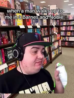 can I just look at books in PEACE!?  #barnesandnoble #book #barnesandnobletrip #bookish #booklover 