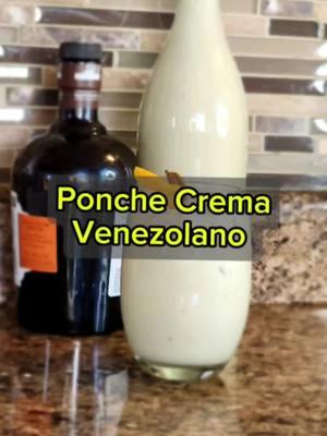 Ponche Crema Venezolano  Capitulo 2 Ingredientes  6 yemas de huevo 40gr de fécula de maíz 750ml de leche concha de naranja pálido de canela vainilla 1 lata de leche condensada  1 taza de ron o al gusto #rafaacosta #rafacocina #ponchecrema #ponchecremavenezolano #ponchecremasaludable #ponchecremacasero #venezuelanfood #venezuela #navidad #merrychrismas 