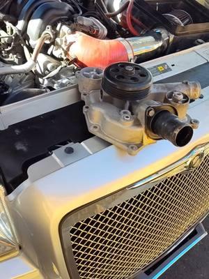 #josemechanics #DIY #fypシ #fyp #viralvideo #viralshorts #chrysler #chrysler300 #waterpump 