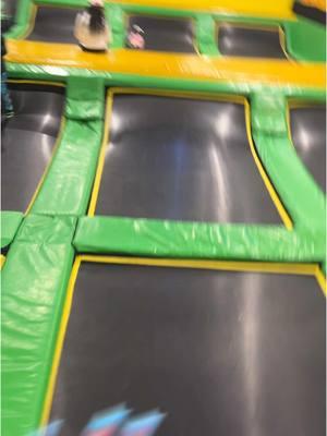 I love a good Trampoline 🙂‍↕️#trampolinepark #launch #groupon #gun