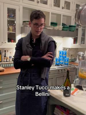 Stanley Tucci makes a bellini #stanleytucci #tucci #impression #italian #FoodTok #pasta 