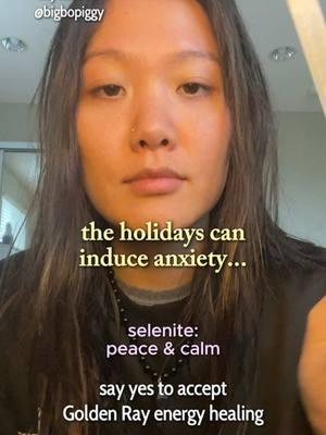 Happy holidays 😘 #asmr #asmrrelax #energyhealing #reikihealing #asmrtiktoks #asmrcommunity #reiki #violetflame #StressRelief #asmrreiki #anxietyrelief #asmrvideo #healingenergy #asmrtingles #MentalHealth 