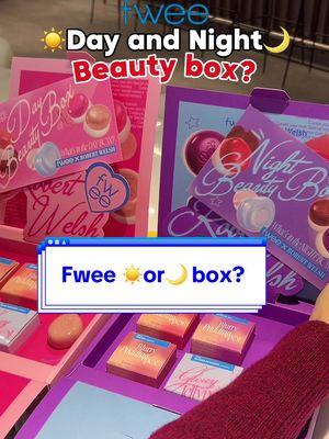 FWEE beauty boxes curated by Robert Welsh ?! 😩😱😱 Are you team ☀️ or 🌙 box?! Comment below! 💌 Available in Stylekorean! Go check on our link in bio! #fwee #jellypot #fweejellypot #fweepuddingpot #puddingpot #fweeboxes #koreanmakeup #kbeauty #kbeautymakeup