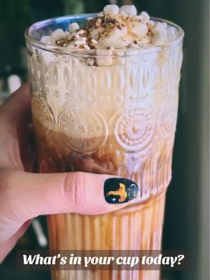 What’s in your cup today? ☕️ Homemade iced lattes with cold foam and matching toppers—because why not? Breakfast is the most important meal of the day, right!? 😂🥰💖 Want the recipes? Drop a comment! Toasted Marshmallow or Salted Caramel Pretzel—what’s your pick? #CoffeeTime #IcedLatte #HomemadeCoffee #ColdFoam #CoffeeLovers #BaristaAtHome #MorningCoffee #CoffeeRecipes #LatteArt #CoffeeVibes #CoffeeAtHome 