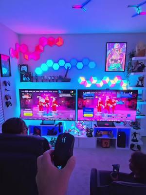 Sunday night with the best, my kids 🩵💜 PC + XBX + PS5 = Best trio 😎🤟 #setup #fortnite #fortnitetrios #fortnitegameplay 