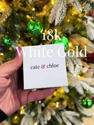 @cateandchloe #fyp #tiktokshopholidayhual #christmas #girls #hoopearrings #diamond #silver #whitegold 