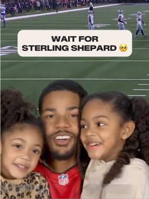 Sterling wins cutest intro ever 🥹 #buccaneers #nfl #nflgameday #sterlingshepard #dad #daughter #family 