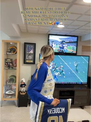 superfan is an understatement😅💪🏻🏈🐏💙 #footballsunday #losangelesrams #nflfootball #holidays #family #dadsoftiktok #christmas #rams #nflsunday #relatable #fyp #Home #illinois #chicago #hometown #chicagosuburbs #familytok #football @Los Angeles Rams 