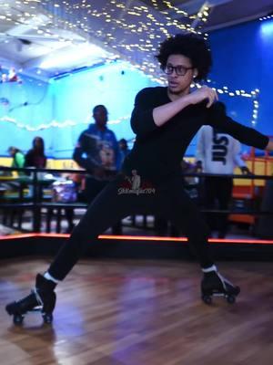 @snapcitykingsandqueens . . Location: Lanham Skate Center 9901 Lanham Severn Rd. Lanham, MD, 20706 . Rink: Lanham Skate Center * * #rollerskating #rollerskatingtricks #rollerskatingdaily #rollerskatinglife #rollerskatingfun #rollerskatingbeginner #foryoupage  #snapcity  #dmvskater 