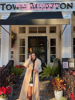 How to spend the holidays in Bluffton, South Carolina ✨ I love staying at the Old Town Bluffton Inn - it's not only absolutely beautiful inside the inn, but it's centrally located to everything to see and do in Bluffton. AND it just so happens to look like something out of a dreamy hallmark movie! The holiday getaway started with lunch and a tour of Burnt Church Distillery where we had the best meatballs and festive cocktails.  I can’t wait to go back and spend more time there and try more on their menu! I stopped into some of my favorite local stores - Gigis Boutique and Marsh on the May where I picked out some holidays outfits and gifts. I’ll be sharing another recap of all the amazing stores and local businesses in Bluffton - such a great place to shop!  We walked to the christmas tree lighting which was so festive and had an amazing Italian dinner at Joelle - which was seriously one of the best meals I have ever had! They had one of my favorite Italian dishes - Cacio e Pepe and it exceeded my expectations!  The next morning we had breakfast at the inn and went to see the town's christmas parade which was so fun - everyone's themes were so creative! Make sure to add Bluffton, SC and The Old Town Bluffton Inn for your next getaway! #blufftonsc #bluffton #visitbluffton #southcarolina #southcarolinacheck #travelguide #travel #weekendgetaway #holidaygetaway #holidaytravel 