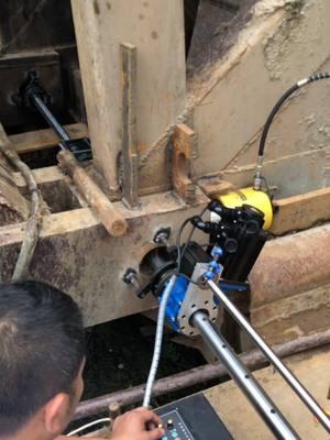 Field bore repair work on site, S Power portable line boring machine supplier, manufacturer. WA/ Phone number: +86 15000294941 #spower #spowerportable #lineboring #borerepair #heavyequipmentmechanic #mobilemechanic #manualmachinist #workshoptools #constructionmachinery #shipbuilding #sandmining #earthmovingequipment #onsitemachining 