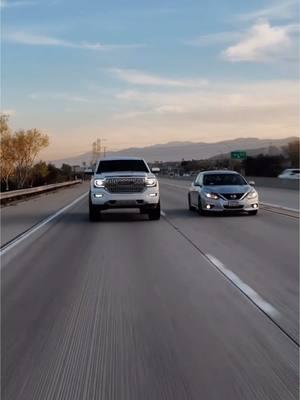 Sierra almost gets totalles getting rollers 😭😂 #tacuachecheck #trocasmamalonas #trocasycorridos #z71silverado #offroad4x4 #chevytrucks #ssclone #ssclonechevy #4x4silverado #singlecablife #singlecabsilverado #ondgas #socaltrucks #truckinaround #leveledtruckz 