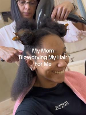 new braid video coming soon 🤗🤗  y’all know i hate blowdrying my own hair..best part about coming home: she blowdrys my hair for me 🥹🥹🥹 #blackgirlmagic #blackgirltiktokers🤎 #blackgirltiktok🤎 #blackgirlhairstyles #twotonehair #blackgirlhair #blackgirlbraids #braidstyles #braidinghair #boxbraidshairstyles #boxbraids #boxbraidtutorial #braider #braidwithme #braidersontiktok #braiding #boxbraids #bobbiboss #blackgirlboxbraids #fixmyhair #hairtok #hairstyle #blackgirlhairtok #blackgirlhairstyles #blackgirlhairtutorial #blowdryer #blowdry #blowdrys #blowdryhair #blowdrying #blowdryinghair 