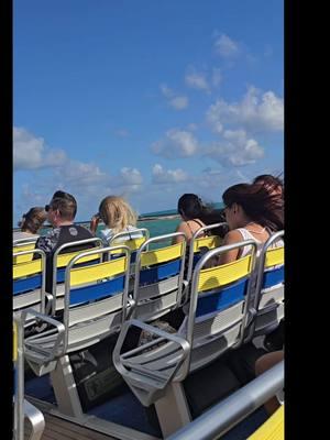 a trip we will never forget. we will never repeat it either 🤣 #mexico #mexicovacation #traveltiktok #liveabroad #islamujeres #islamujeresmexico #neveragain #worsttripever #memories #viralvideo #fyp 