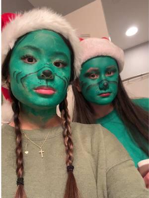 that feeling when kneeling surgery is tmr #kneesurgery #grinch #grinchmas #thatfeelingwhenkneesurgeryistomorrow #thatfeeling #thatfeelingwhen #kneesurgeryrecovery #grinchmakeup #grinchtok #grinchtiktok 