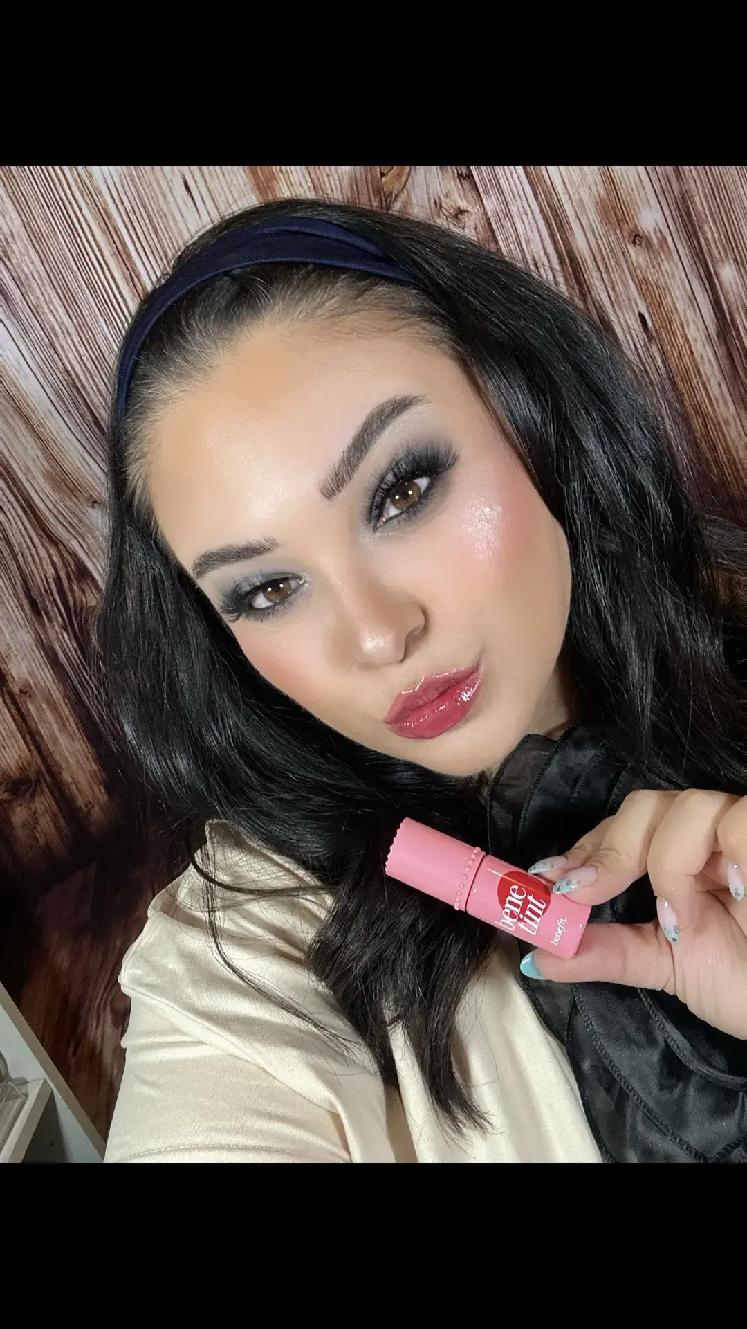 You need this 😍😍 @Benefit Cosmetics #benefitcosmetics #benefit #benefitclubpink #clubpink #lips #cheek #lipstain #cheekstain #lip #gifted #fyp #fypシ #ugccreator #microinfluencer #contentcreator 