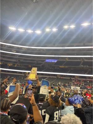 State game 💍🏈 #fyp #texas #texasfootball #state #athletictrainer #at #uil #stategame #6a #fortworth #nc #attstadium 