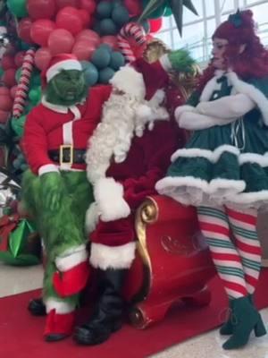 The Grinch met Santa #grinch #santa #stolechristmas #cosplay #green #oklahoma #BOK #breakfastwithsanta #santaclause #howthegrinchstolechristmas #fyp #foryou #page #christmas #christmaslist #nice @AsheLynneOfficial 