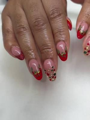 Text 929-354-4678 to book an appointment #homebasednailtech #christmasnails #nails #homebasedbusiness #christmasnailsart #nailsoftiktok 