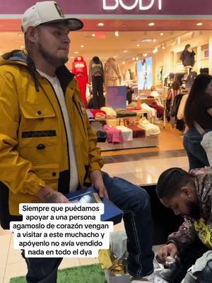 #crownstar #influencer #supporting #joven #muchacho #trabajo #trabajos #mall #tigardoregon #tigardmall #shoes #jordan #jirdanshoes #calzado #tenis #washingtonsquaremall #viral #fup #parati 