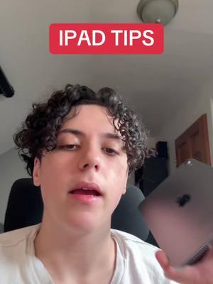 If youre getting an #ipad for chirstmas, this video is for you. #pc #tech #Techtok #fyp #dyllie #apple #ios 