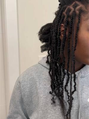 Mini braids tutorial ft @HotBraids Tight Afro Kinky - Bulk Human Hair - 22 inches color: natural black #minitwists #protectivestyles #4chair #4chairstyles #naturalhair #hotbraids #hairtutorial 