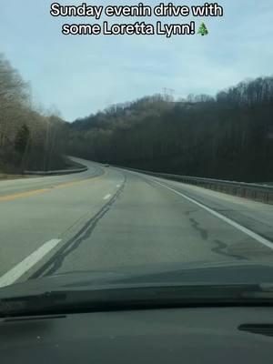 #sundaydrive #countrychristmas #lorettalynn #oldcountrymusic #kentucky #AA #peaceful #ride 