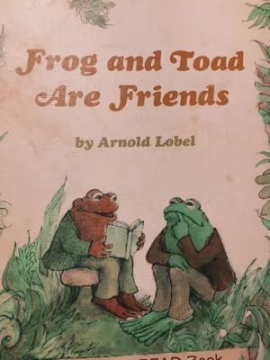 Relationships are hard. Sometimes we need a friend to pull us out of bed and look around.. then again, sometimes we need to get out of our own damn bed. 😂  #frogandtoad #friendship #Relationship 