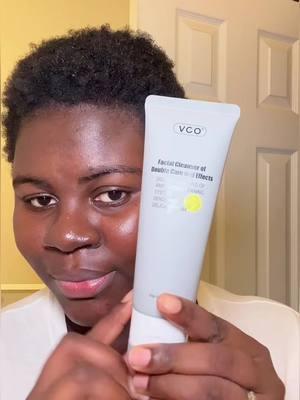 #vgo #vgobeauty #vgosnailcream #kbeauty #kbeautyskincare #koreanskincare #skincareroutine #skincare #trend #trending #viral_video #theapaus #TikTokShop #foryoupage #fyp 