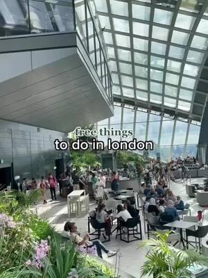 Some of the best views in London AND it’s completely FREE! 😍 Have you been to the Sky Garden in London before? 🎥 dashakofmantravels #GoCity #london #freethingstodo #freethingstodoinlondon #londonviews #londonthingstodo #thingstodoinlondon #londonhiddengems