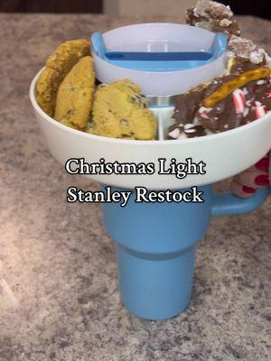 The PERFECT Stanley restock for going to look at Christmas lights! Merry Christmas to you and yours this holiday season! I am taking the next few days off to spend undivided attention with my little family. I hope you all have the best holiday season and spread all the Christmas joy you possibly can! 🥰🎄 #asmr #restock #restockasmr #stanley #hotchocolate #hotchocolatebar #christmascookies #momsnacks