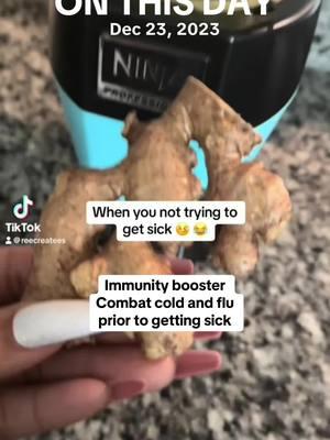 Don’t want to get sick? Build your immune system❣️⤵️ . . . Blend: ✔️Fresh Ginger a chunk as pictured  ✔️I sometimes add Turmeric (stains be careful) (It’s concentrated so strain it then add water to dilute it.) ✔️Add approximately 2 fresh oranges. I did tangerines. I normally add oranges.  💡The bottled orange juice is LOADED with sugar. Read the bottle you will see for yourself how many grams of sugar is in a bottle of orange juice. It’s crazy 😱I use to drink the heck out of orange juice from the bottle.  ✔️Add fresh lime or lemon  ✔️Add a sweetner agave, honey, date sugar no white sugar. ✔️sprinkle a tinch of cayenne pepper to the top of the shot that you pour from the main batch. ✔️Take a minute and make a batch. You take time doing everything else that don’t benefit your health 😩😢soooo why not invest in yourself🤨 . #onthisday #immuneboost #immunesystem #immunebooster #orange #ginger #agave 