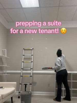 watch me prep for a new tenant to move in! ☺️ and no, i dont always prep the suites by myself lol it depends on how much customizing the previous tenant did! this one was just easy lol im actually NOT handy at all 🙃😂 #landlord #entrepreneur #salonsuiteowner #salonsuites #salonowner #DIY #landlordlife #757 