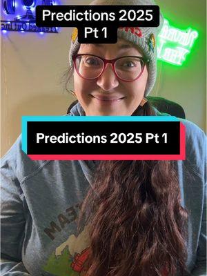 Predictions 2025 Pt 1 #psychiclizmott #freakedoutinc #predictions #freakedoutpodcast #boomspoton #mediumship #unsolvedcasefiles #blakelively #blakelively #endswithus 