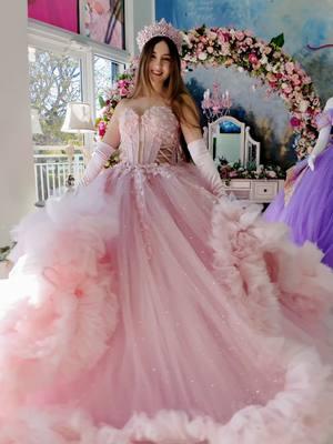 En Rosy's Photography 📸 (786-641-4175) encuentras ofertas para Quinceañeras que cubren todas tus preocupaciones. ✅️ Vestidos de Quinceañera ✅️ Makeup & Hairstyle  ✅️ Álbum de Cristal y piel ✅️ Canvas o Acrílico  . Llámanos para que conozcas todos los detalles 😉.  . También puedes visitarnos en nuestro estudio (sólo con cita)  . . . . #quincedress #quincesphotographer #miamiphotography #Miami #sesiondefotos #15 #sweet16 #quincesphotos #quinceaneradresses #quince #viral #parati #miamiquinces #photography #photographer #miamiquinces #miami #miamiphotographer #quinceaneras #quinceañeras #quinces #quincesmiami #sesiondefotos #quinceañera #photographer #rosysphotography #parati #fyp 