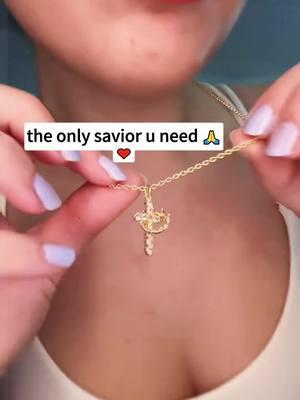 gold crow cross is BEAUTIFUL #tewiky #crossnecklace #dealsforyoudays #crosscrown #trendingnecklace #necklace #cross #jewlery #christiantok #jesus #trendingnow #tewikyjewelry #christiangirl #christianitytiktok #christianjewelry 