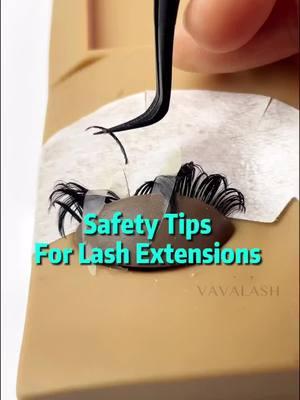 How to remove the lashes (For fills!)🫵 If you‘re not getting hands on training with mentorship afterwards, you can fall into the trap of not understanding the basics and putting you and your clients at risk. If you are an experienced eyelash extension artist, you can use this method. If you are a beginner, it is recommended that you use glue remover🥰 Shop on vavalash.com🛍️Enjoy Free Shipping 💕 Download the VAVALASH App 👉Get 30% Off for first order ⚡️The Code : APP30 #californialashes #lashextensions #lashes #lashtech #volumelashes #lashboss #lashartist #eyelashextensions #classiclashes #lashesatlanta #texaslashes #mmlashes #lashtraining #lashgoals #eyelashes #lashtips #wispylashes #hybridlashes #eyelashextension #minklashes #lashesonfleek #lashaddict #usa #uklashes #premadefans #lashmaster #eyelashesextension #newyorklashes #idaholashes #floridalashes