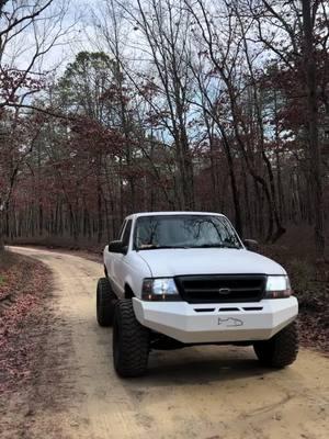 #that99dange #girlswithtrucks #mickeythompsontires #movebumpers #fordranger4x4 