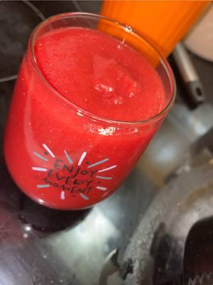 Yes he said what he said at the end. Yes I walked right tf on off.   . . . . Here is the recipe  . 2-3 cups of frozen strawberries  1/2 cups of sugar  1 shot of tequila  1/2 cup of juice  . #topzee #blender #bullet #bulletblender #drink #casamigos #drunk #beverage #juice #tequila #red #strawberries #strawberrydaiquiri #daiquiri #frozen #frozendrink 